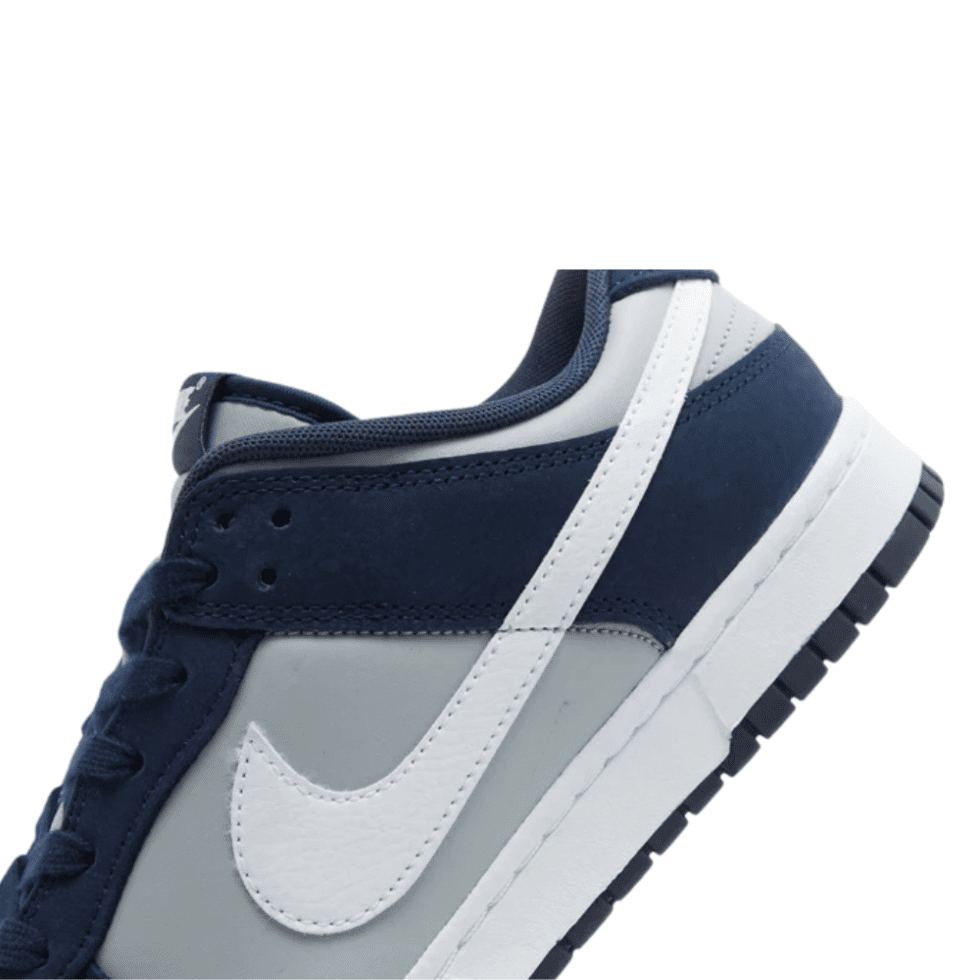 Dunk-Low-Georgetown-Suede-נעלי-דאנק-3.png