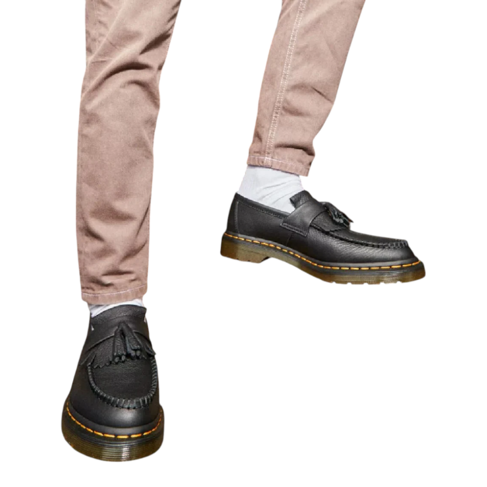 Dr. Martens Adrian Black נעלי לופר עם ציצית