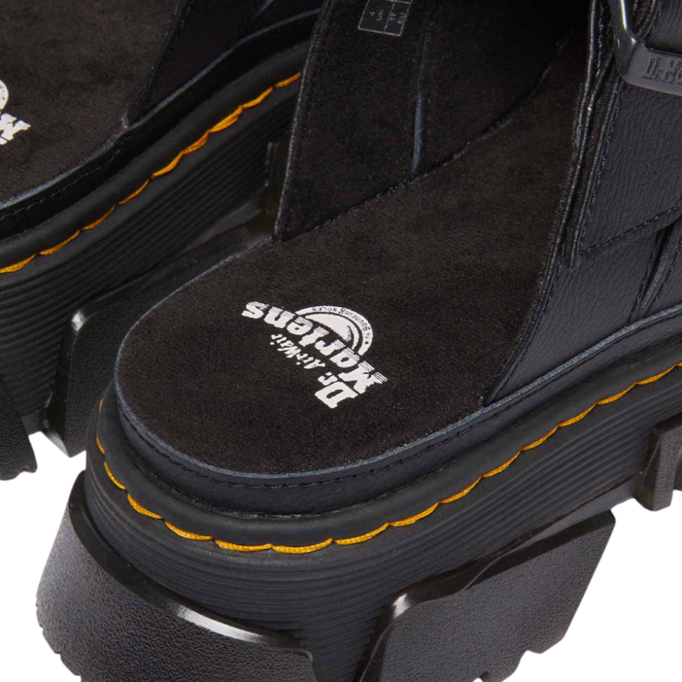 Dr. Martens סנדלי פלטפורמה שחורים לנשים – שלוש רצועות